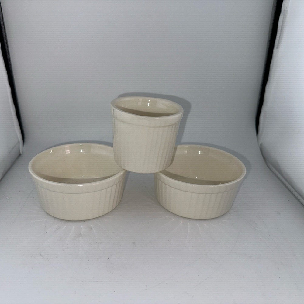 3 Vintage Stangl UNIQUE White Ribbed Ramekin Souffle Cookrite Ovenware